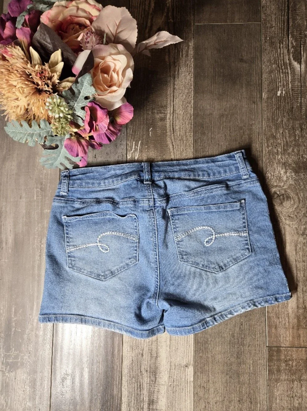 Justice Denim Upcycled Paint-Splatter Shorts in Blue with Pink & Mint Size 16R
